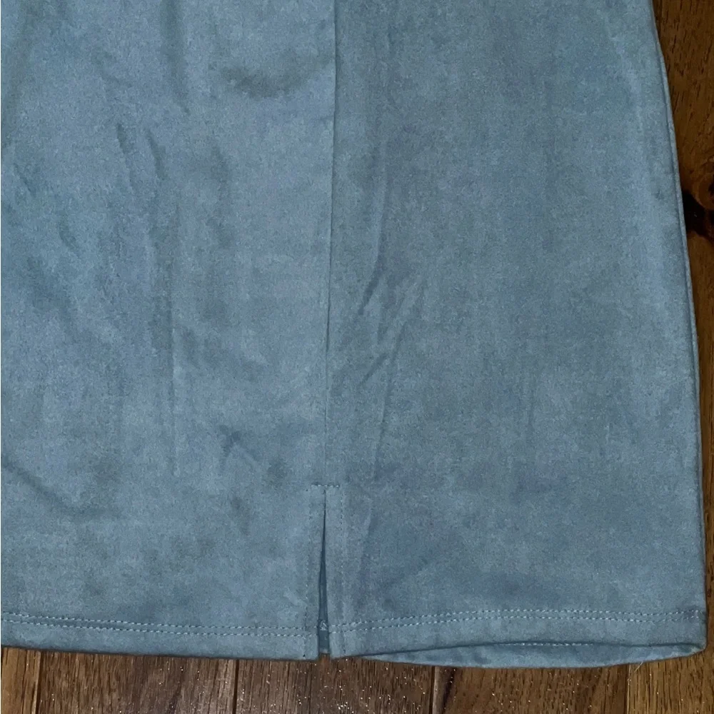 Francesca’s Oxford Blue Dress - Picture 3 of 8